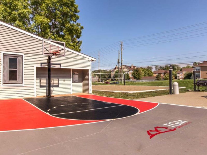 This image shows the premium community amenities, showing the outdoor basketball court that was ideal for those residents who like engaging outdoor sports.